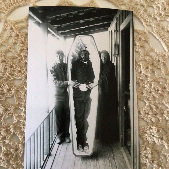 Post Mortem 2 Men Holding Dead Man in Casket Reprint Photo 4 x 6 - Picture 6 of 7